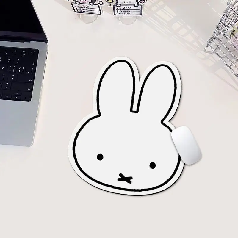 Kawaii Miffy Rabbit Shaped Mou - Outdoor Camping Table 评论和价格